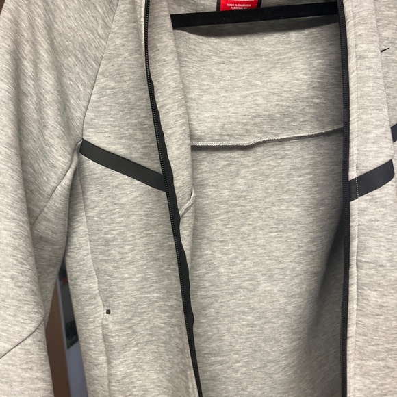 Grey Nike Tech Jacket (only used once) - Picture 4 of 4